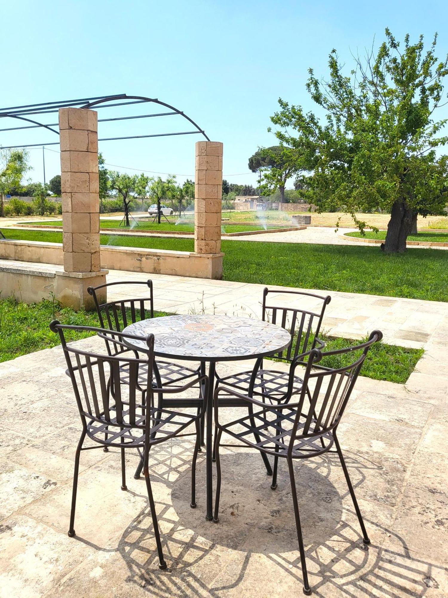 Casina Fontana Bed & Breakfast Lecce Buitenkant foto
